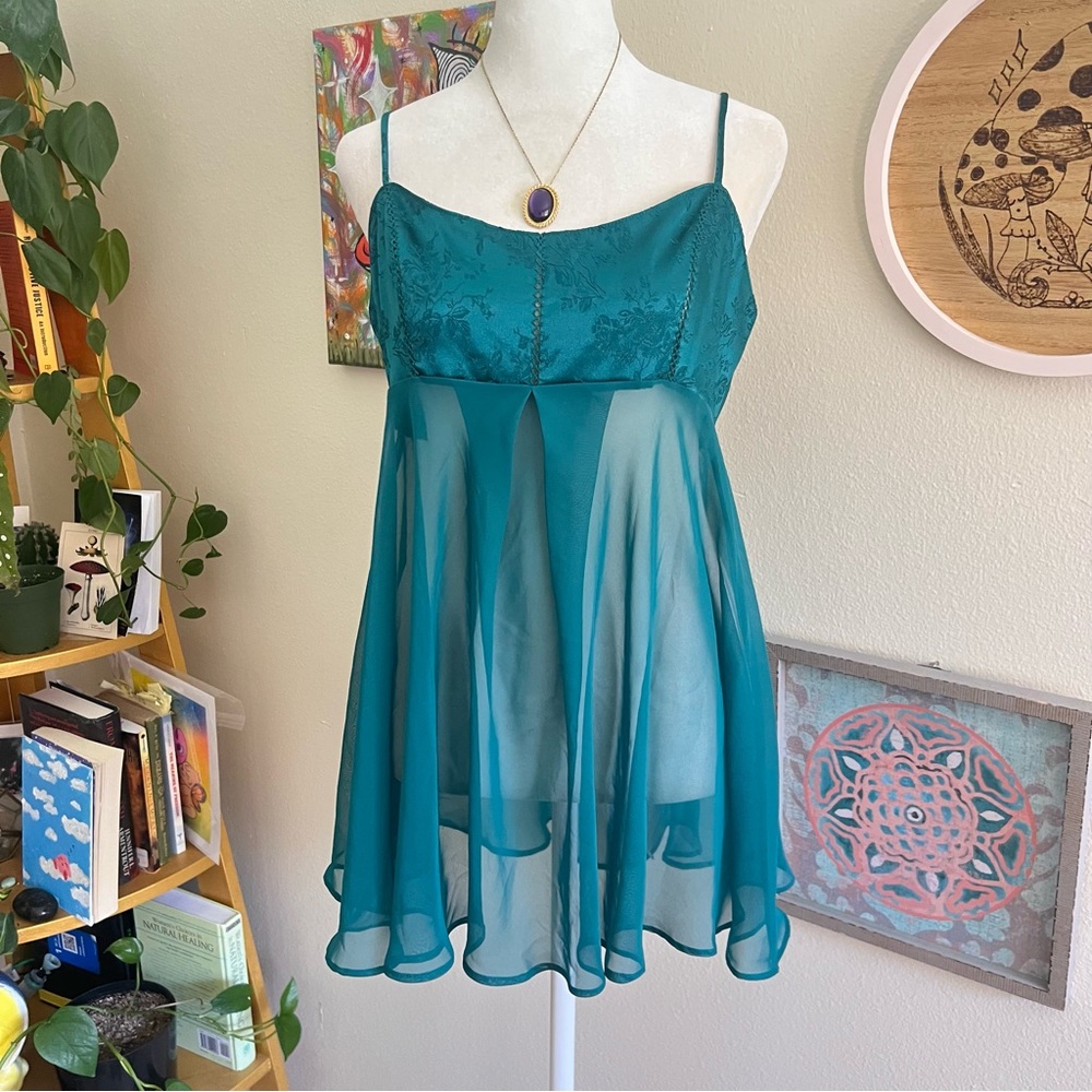 emerald lingerie top 🦚